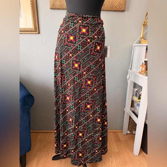 LuLaRoe Dresses & Skirts - NWT!! 🖤🧡 LuLaRoe Colorful Geometric Maxi Skirt